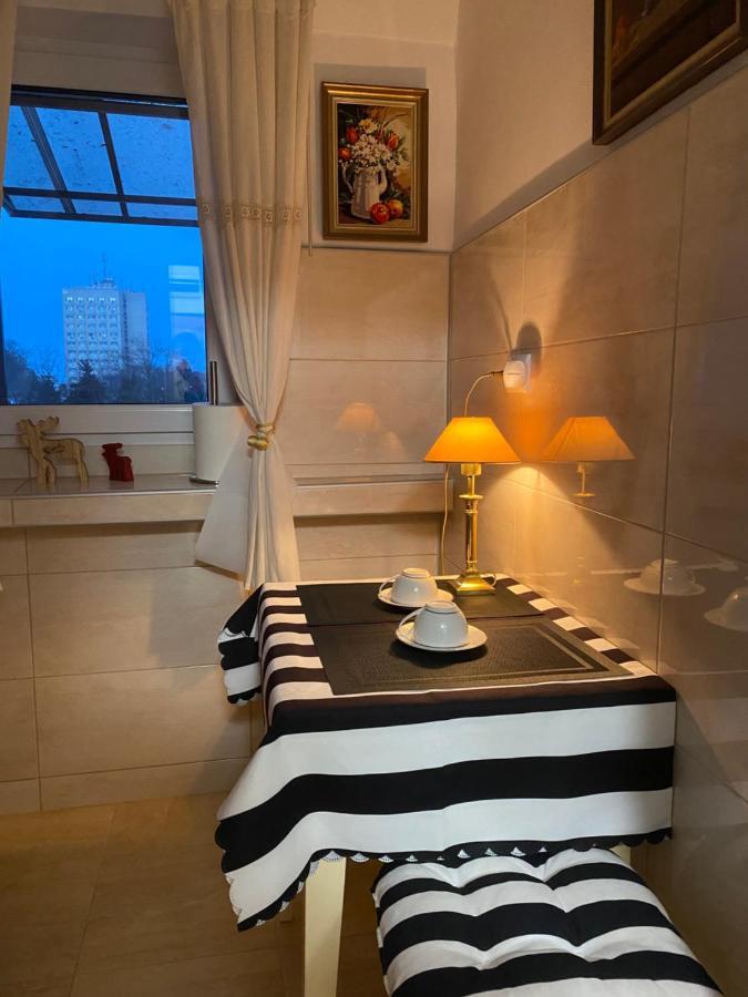 Studio Panoramic With Balcony And Parcul Unirii View Alba Iulia Bagian luar foto