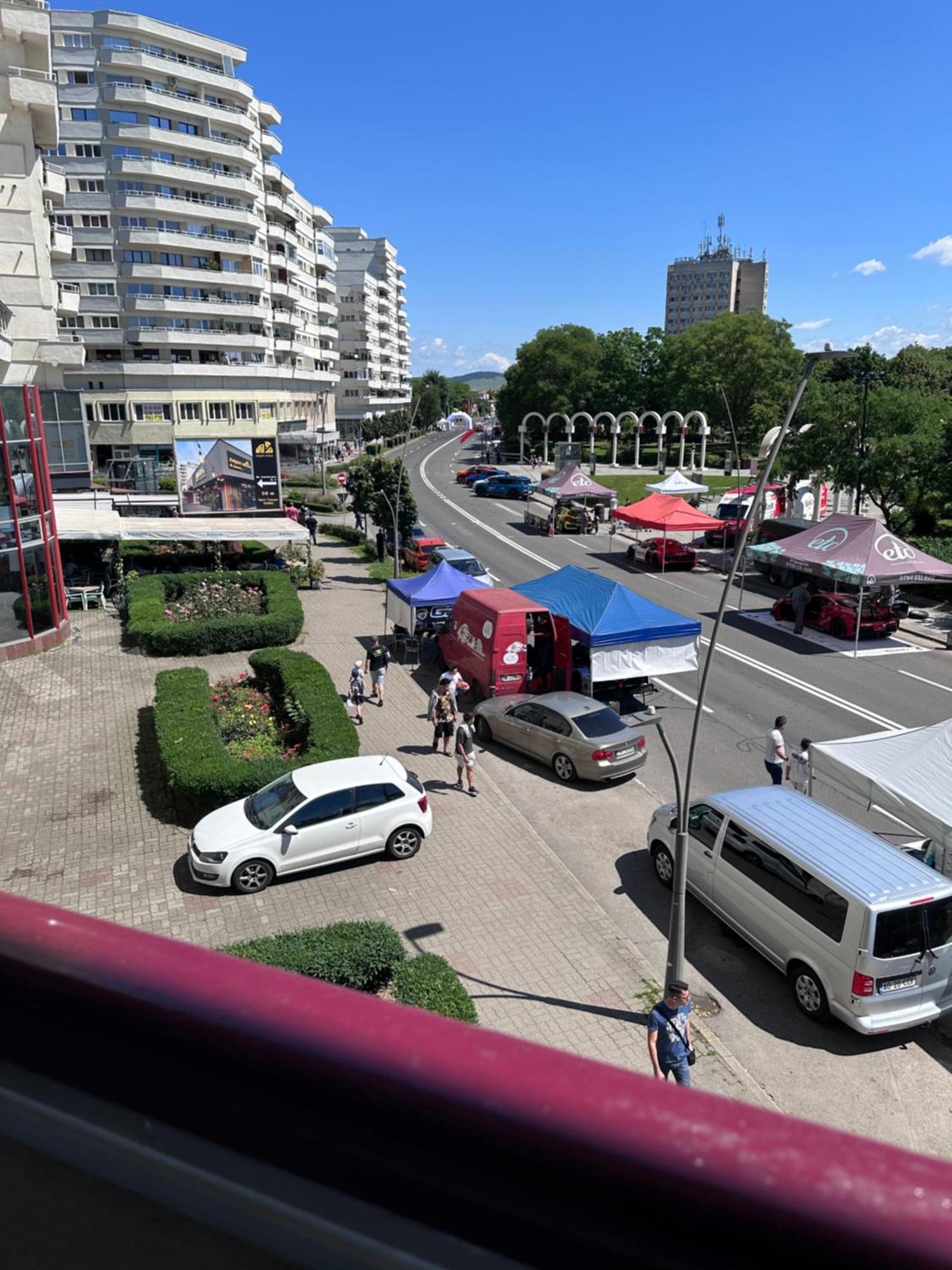 Studio Panoramic With Balcony And Parcul Unirii View Alba Iulia Bagian luar foto